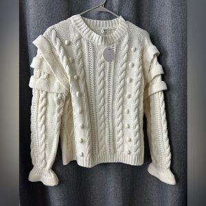New En Crème M chunky knit ruffle sleeve ivory soft Aran style sweater Victorian